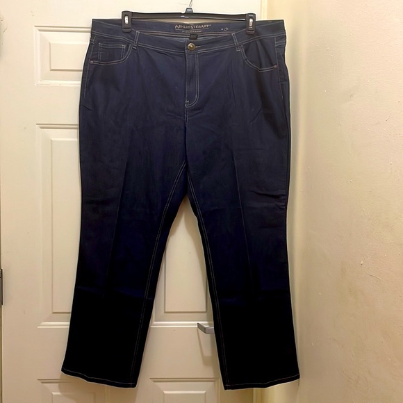 ASHLEY STEWART, NWOTwomen’s plus size jeans, 80%cotton, 18% polyester, 2%spandex - Picture 1 of 2